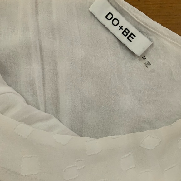 DO + BE Medium White One Shoulder Flowy Ruffle Dress - Picture 4 of 5